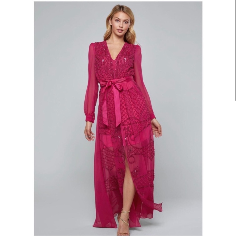 In Search of this Bebe gown size 6 or 8
